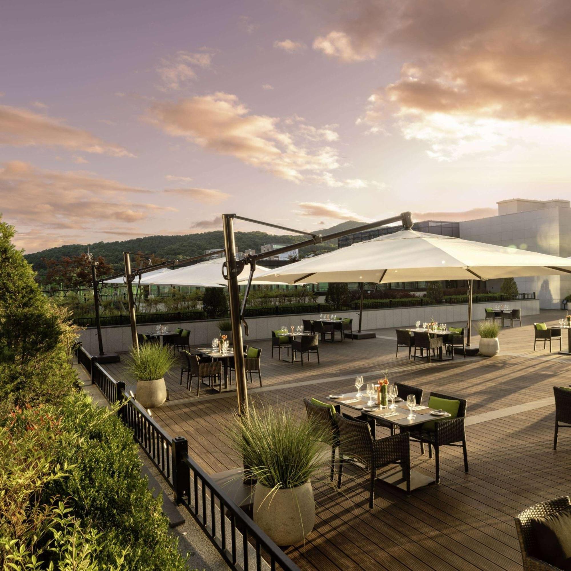Doubletree By Hilton Seoul Pangyo Hotel Seongnam Eksteriør billede